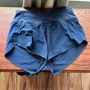 Outdoor voices 3” Shorts